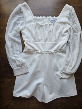 Bebe White Lace Trim Romper Small Sheer Sleeve Cottagecore Babydoll Playsuit